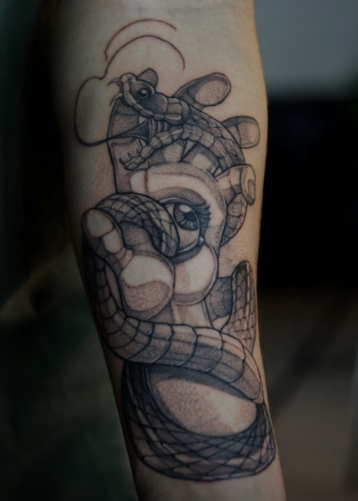 Serpiente  Blackwork Tattoo